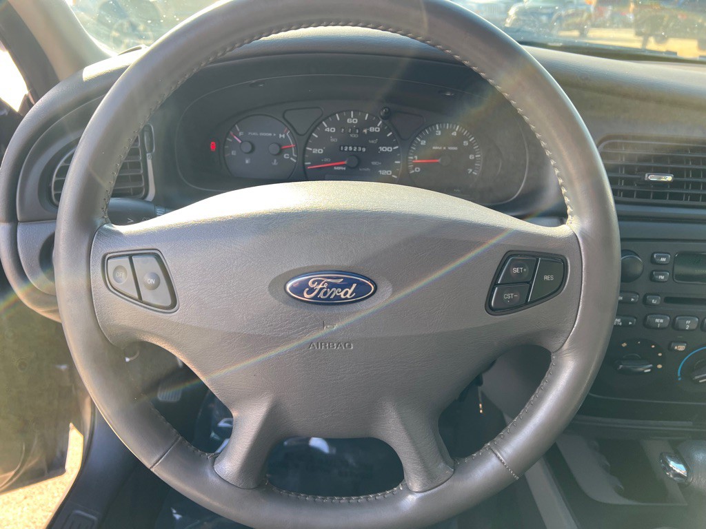 2002 Ford Taurus Image 16