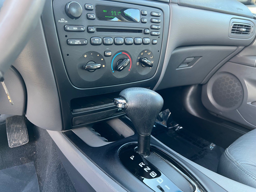 2002 Ford Taurus Image 19