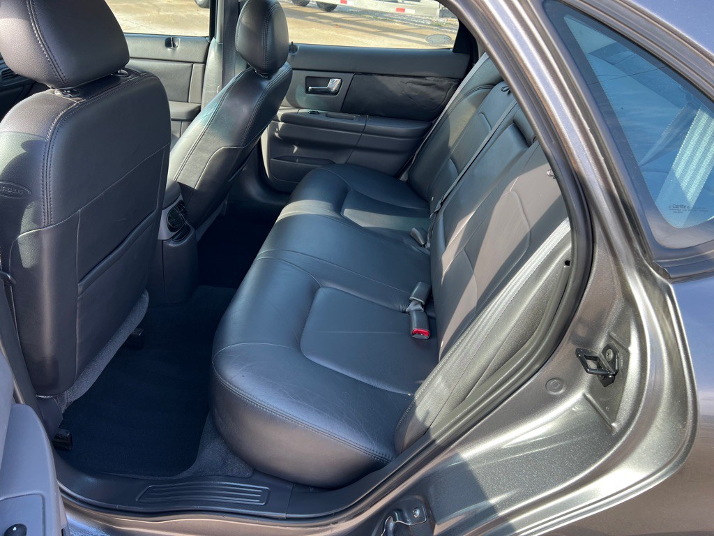 2002 Ford Taurus Image 21