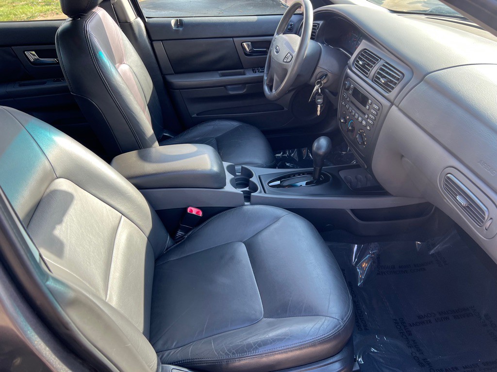 2002 Ford Taurus Image 30