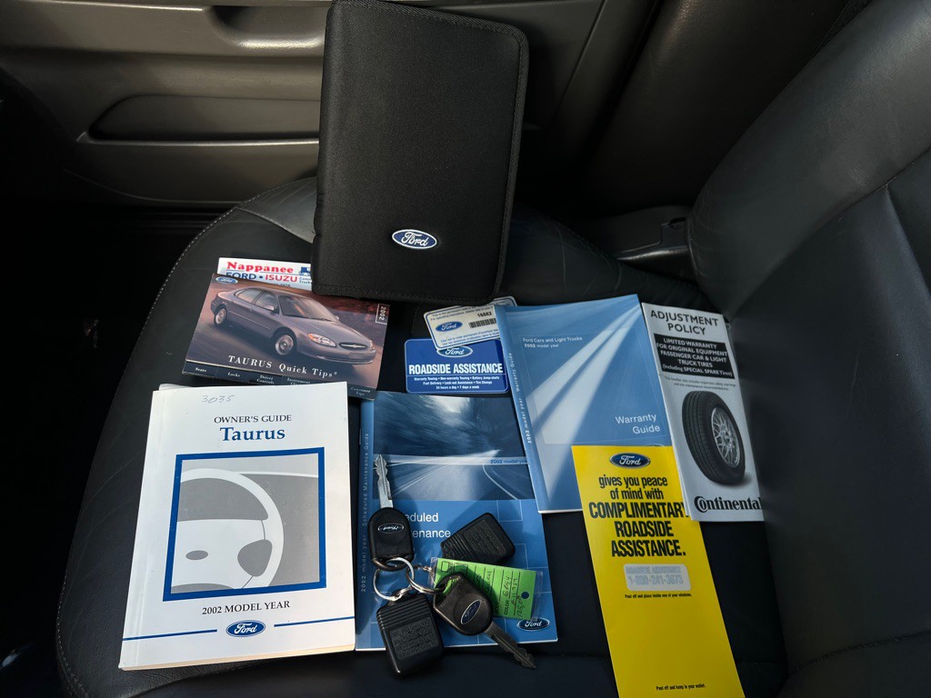 2002 Ford Taurus Image 33