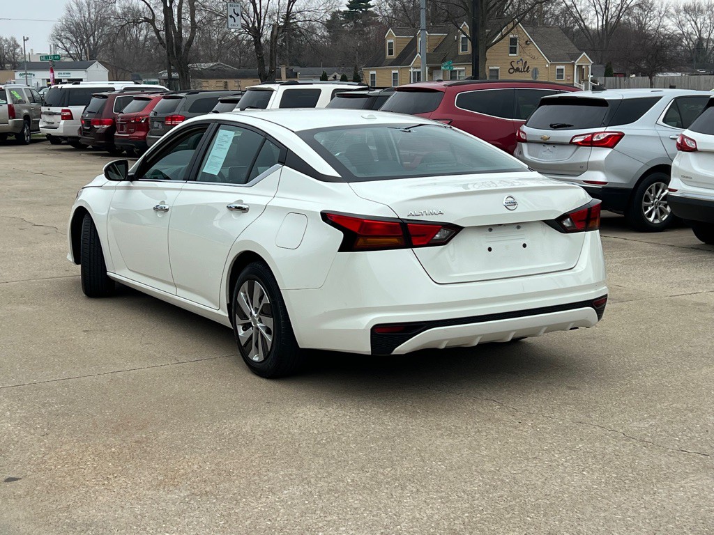 2020 Nissan Altima Image 5