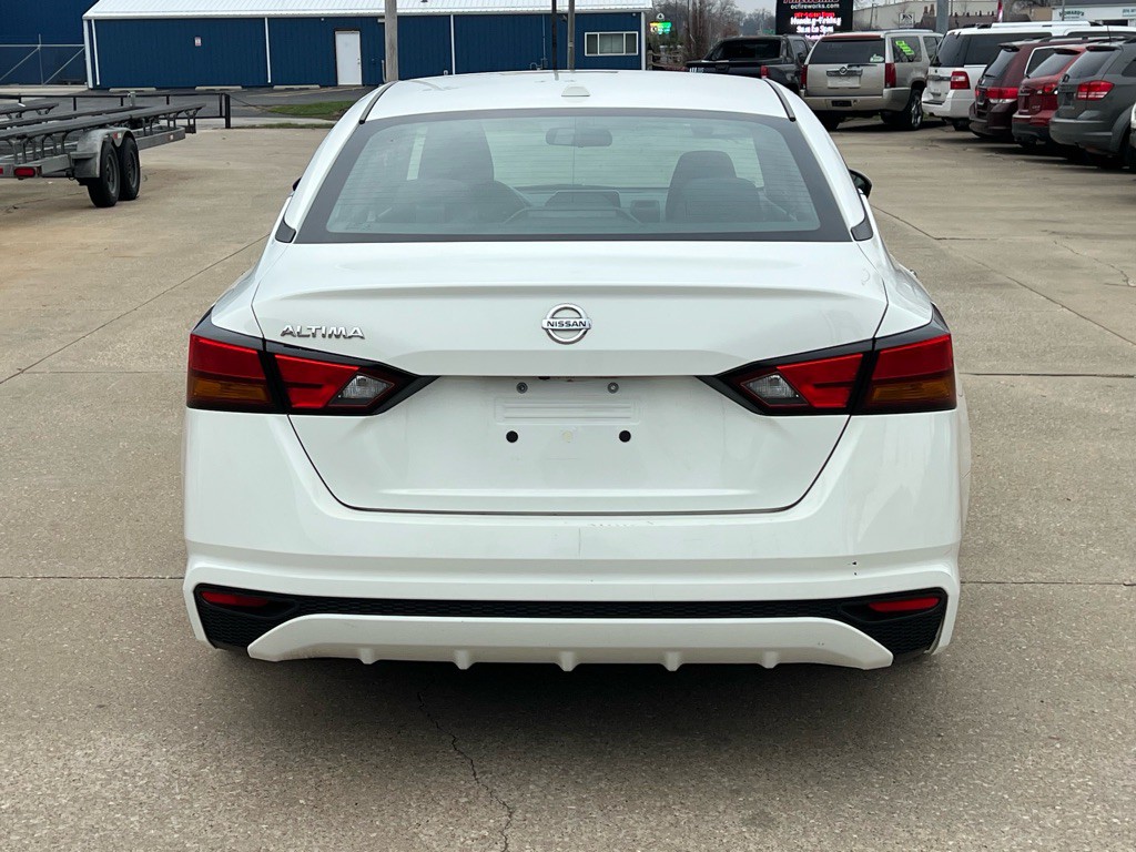 2020 Nissan Altima Image 7