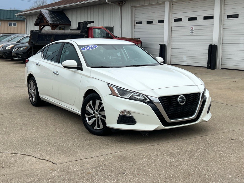 2020 Nissan Altima Image 12