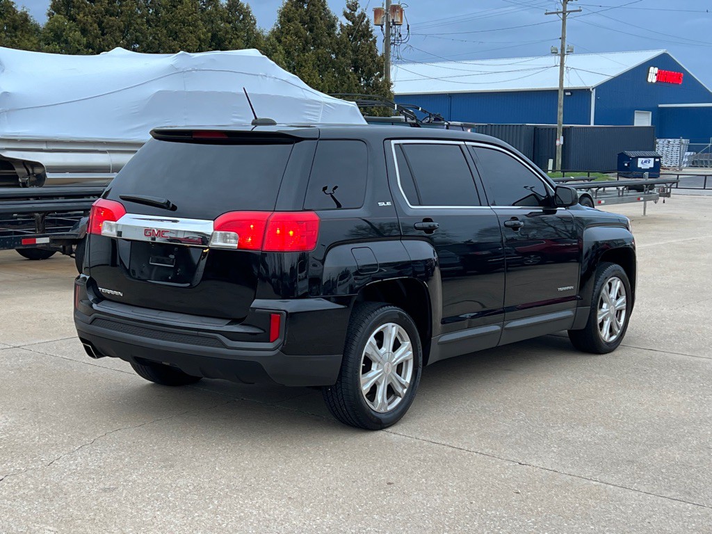2017 GMC Terrain Image 11