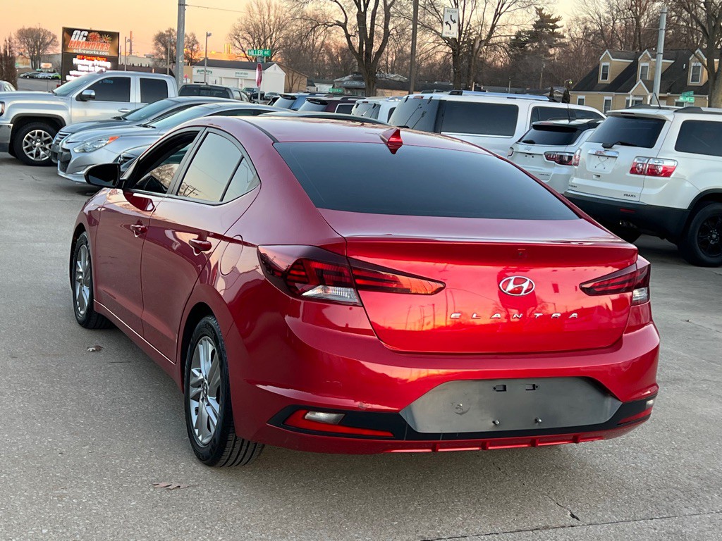 2020 Hyundai Elantra Image 9