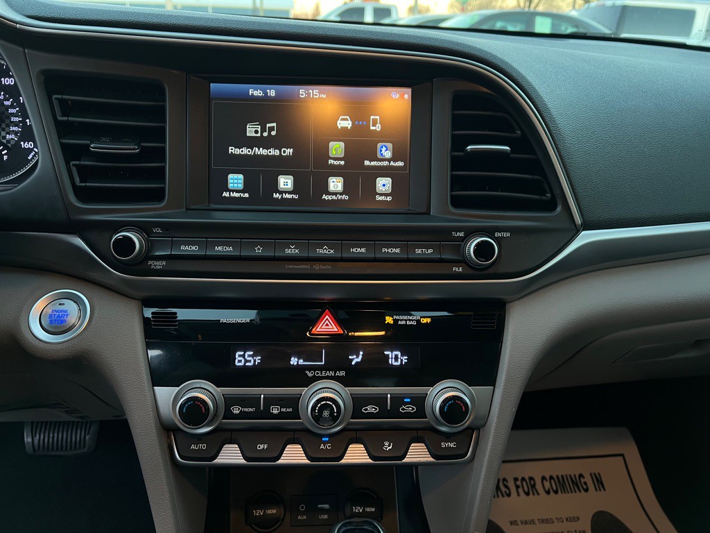 2020 Hyundai Elantra Image 18
