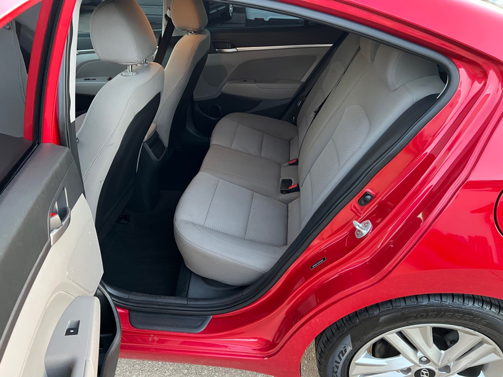 2020 Hyundai Elantra Image 21