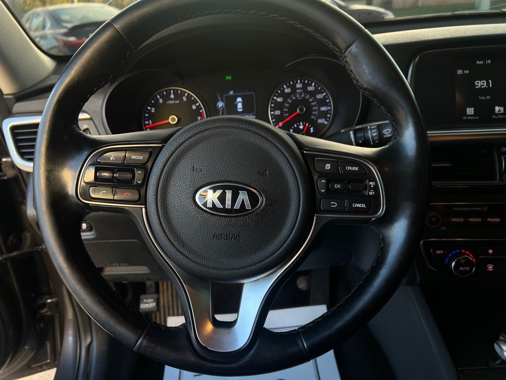 2018 Kia Optima Image 18