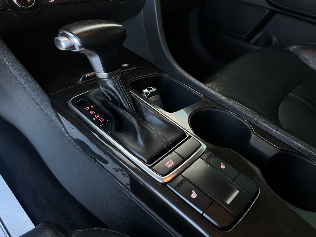 2018 Kia Optima Image 21