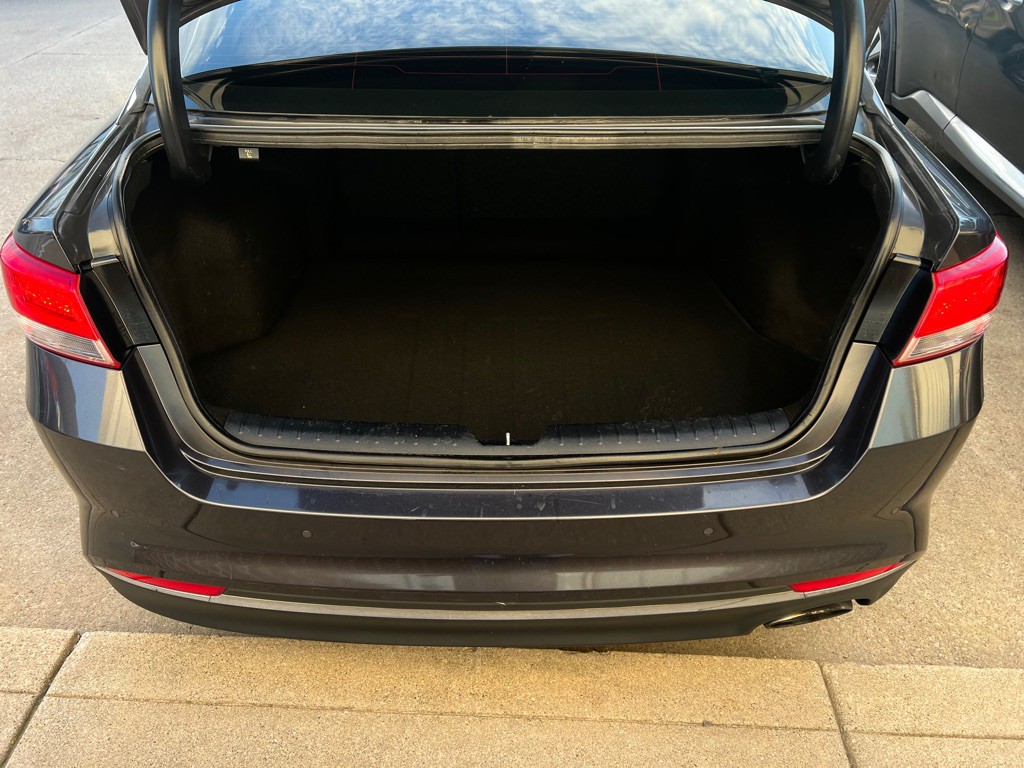 2018 Kia Optima Image 25
