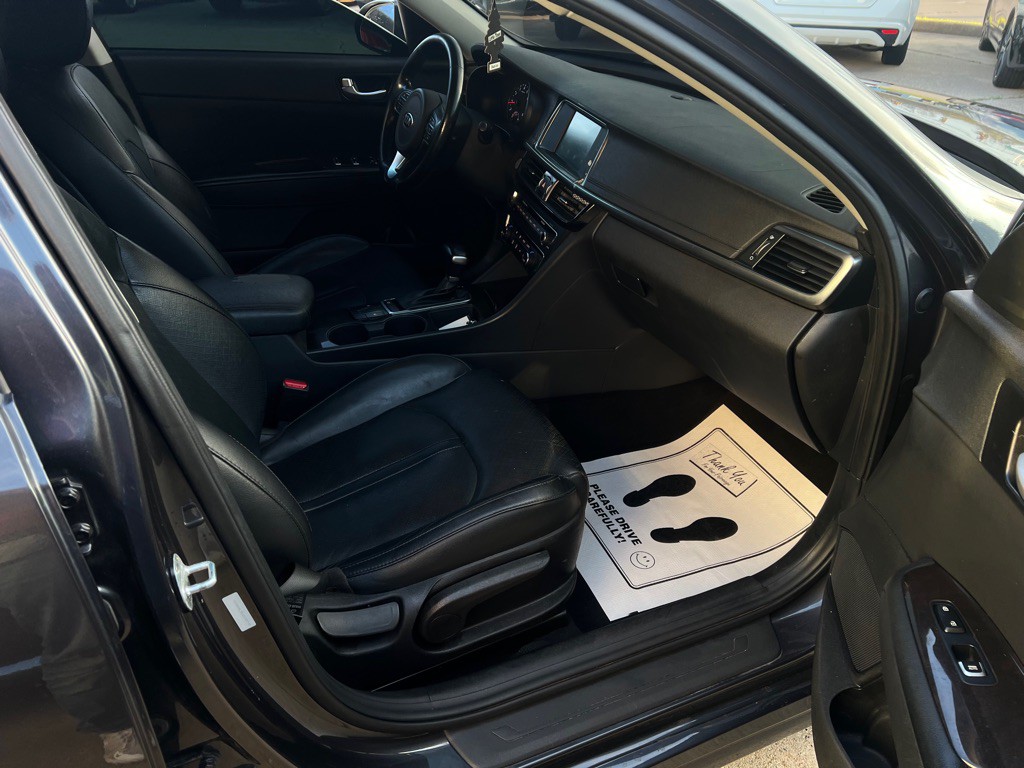 2018 Kia Optima Image 32