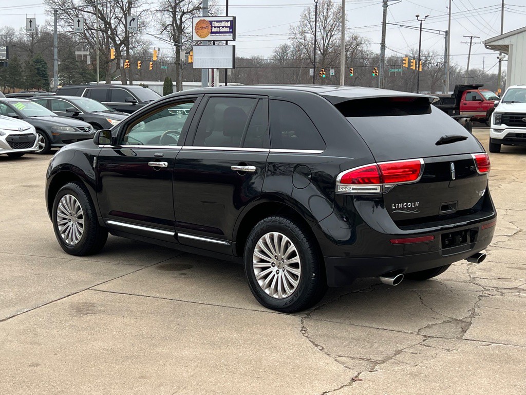 2011 Lincoln MKX Image 11