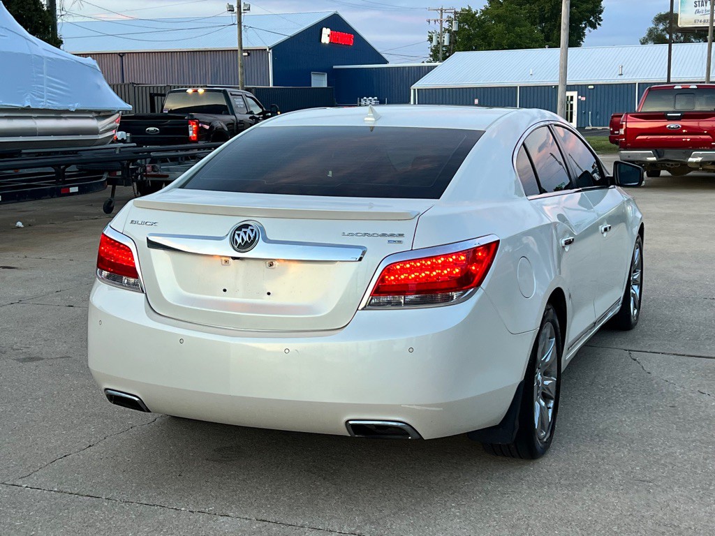 2011 Buick Lacrosse Image 7