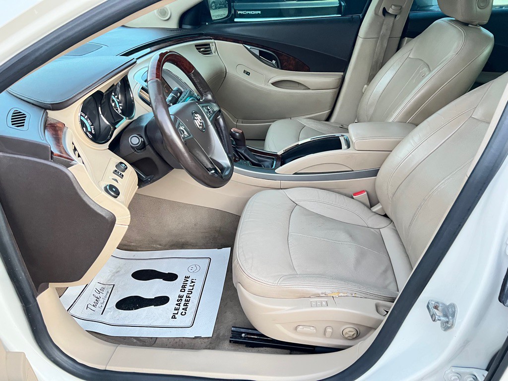 2011 Buick Lacrosse Image 15