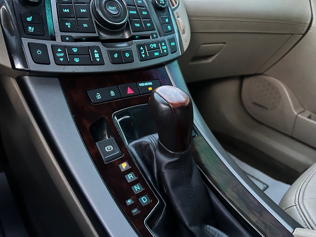 2011 Buick Lacrosse Image 20