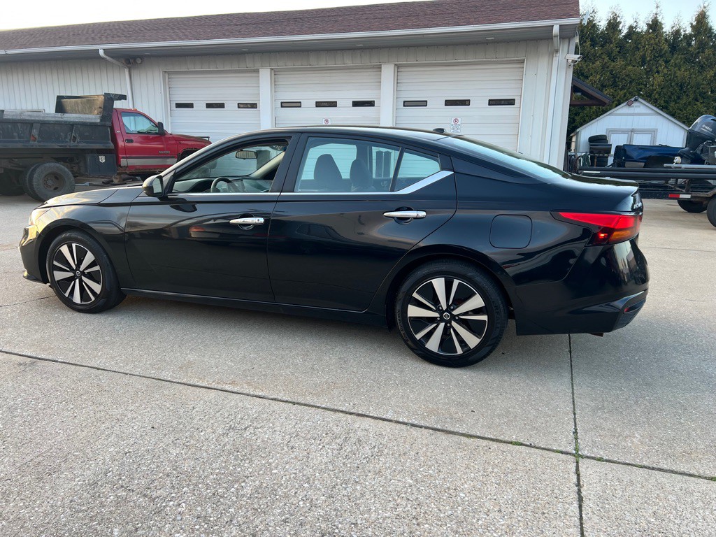 2021 Nissan Altima Image 6