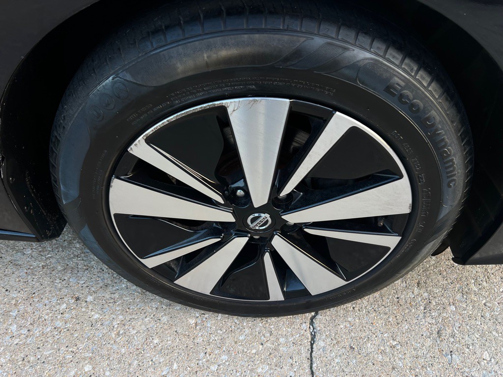 2021 Nissan Altima Image 13