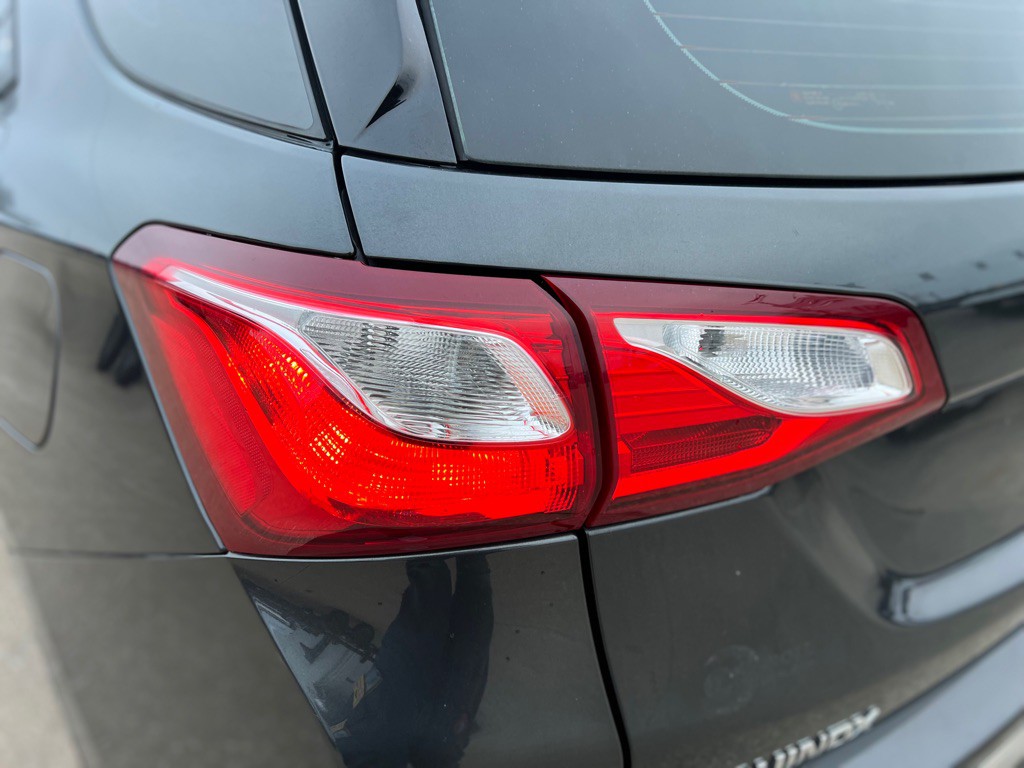 2018 Chevrolet Equinox Image 14
