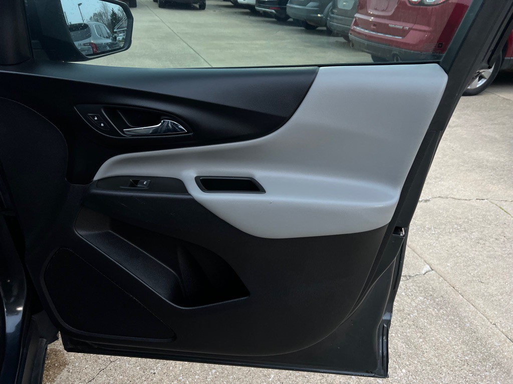 2018 Chevrolet Equinox Image 33