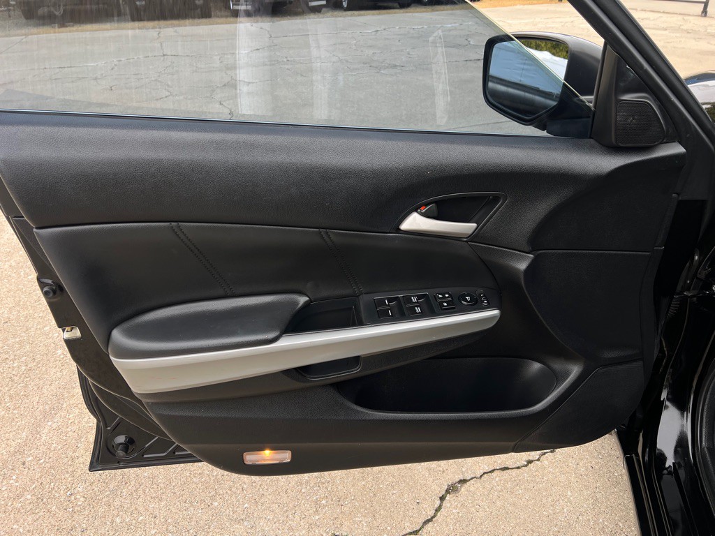 2010 Honda Accord Image 19