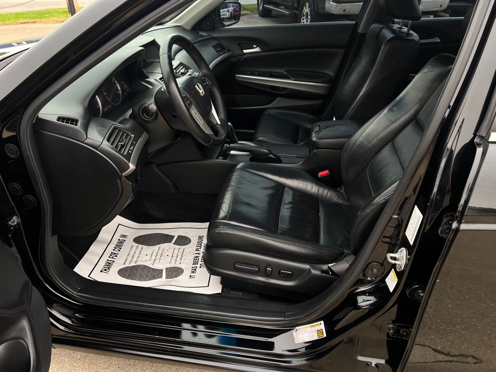 2010 Honda Accord Image 20
