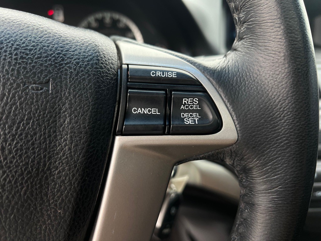2010 Honda Accord Image 25
