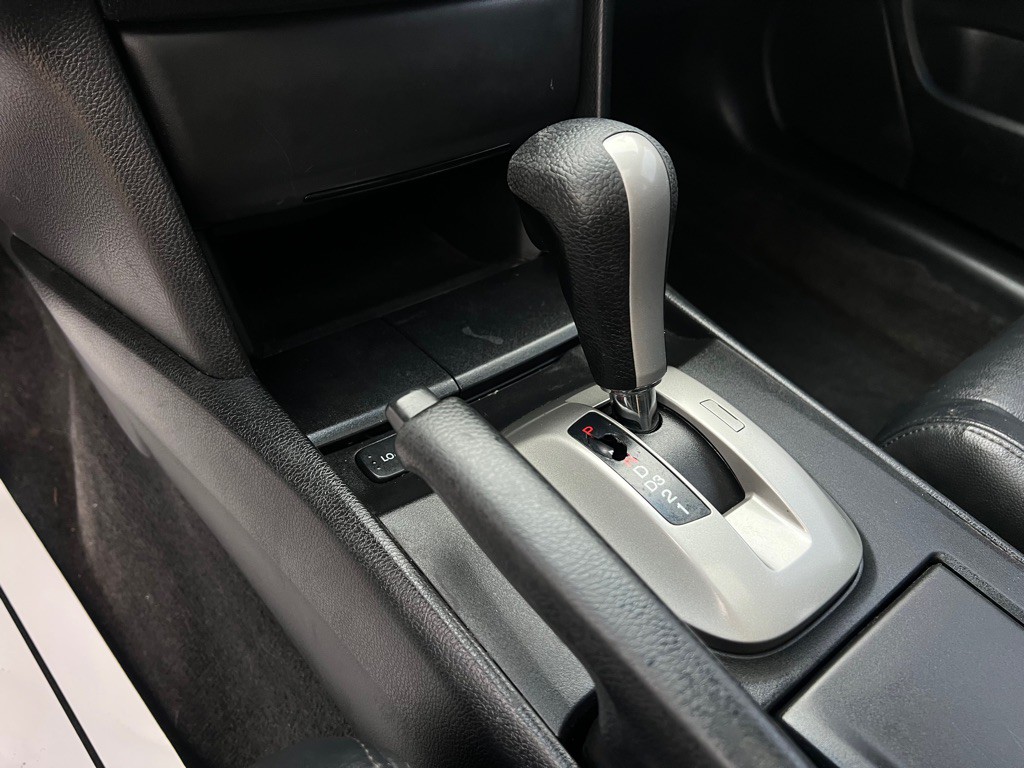 2010 Honda Accord Image 28