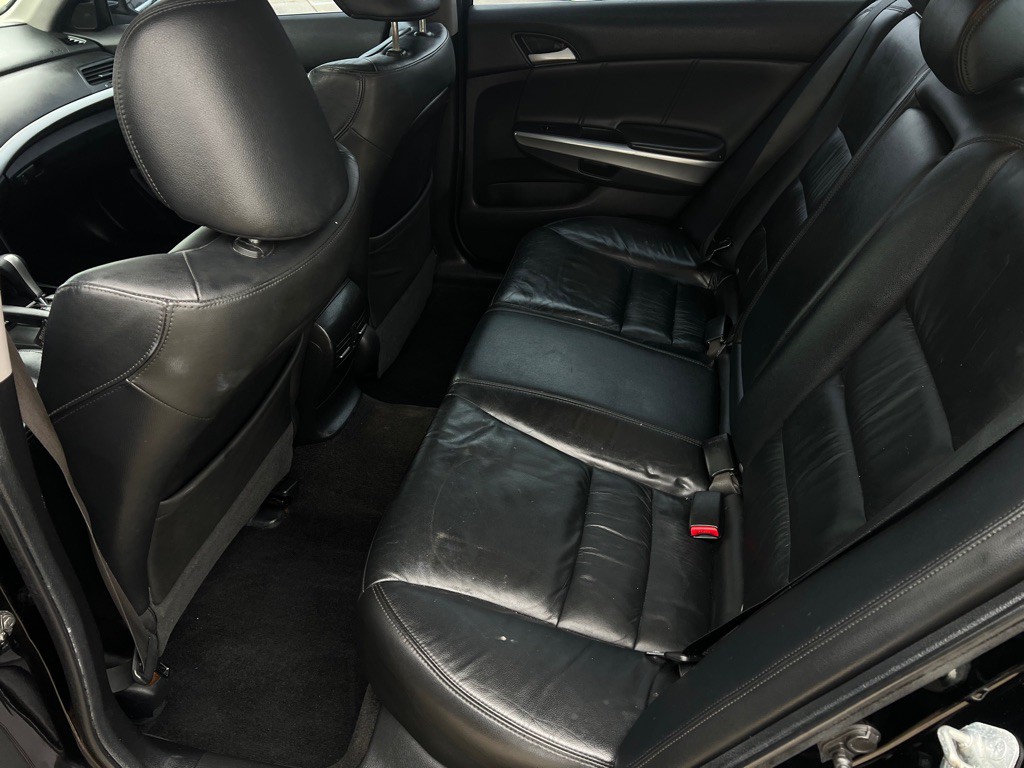 2010 Honda Accord Image 31