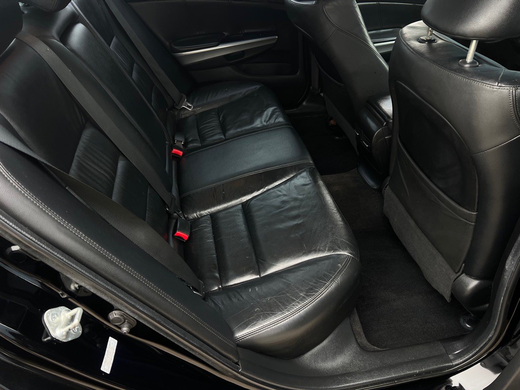 2010 Honda Accord Image 35