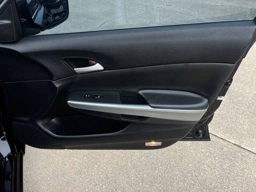 2010 Honda Accord Image 38