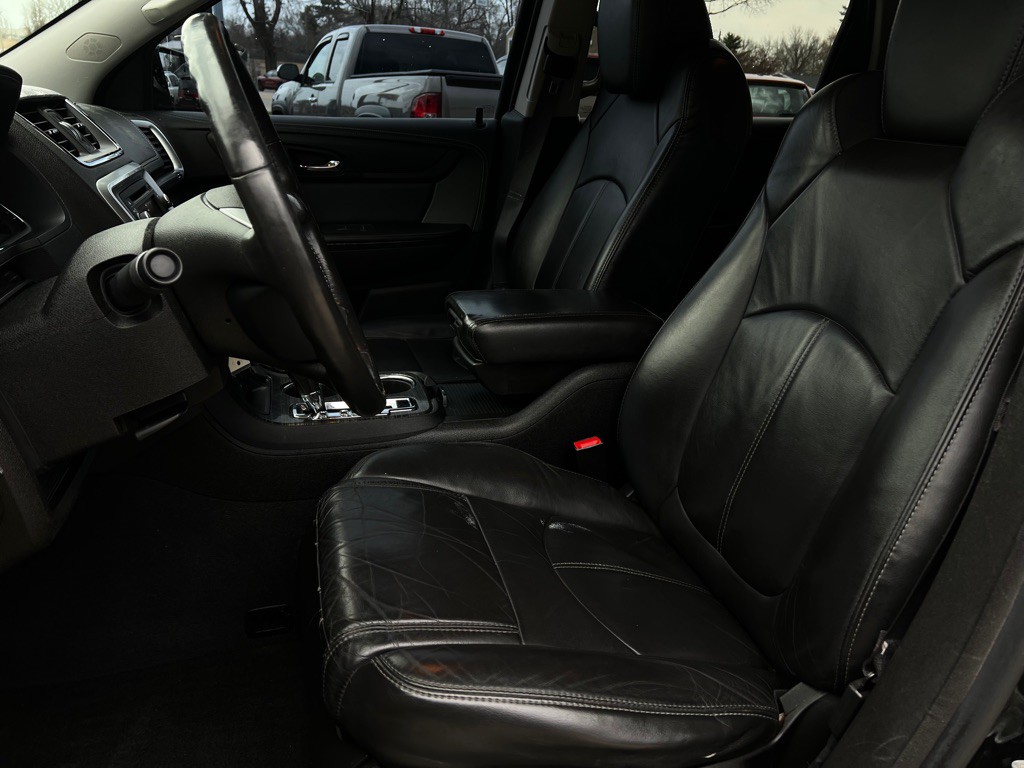 2014 GMC Acadia Image 15