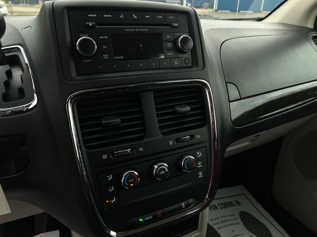2015 Dodge Grand Caravan Image 22