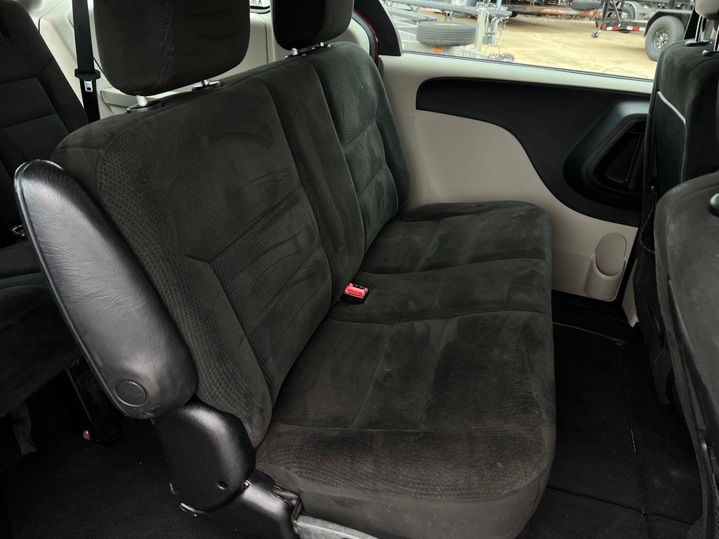 2015 Dodge Grand Caravan Image 28