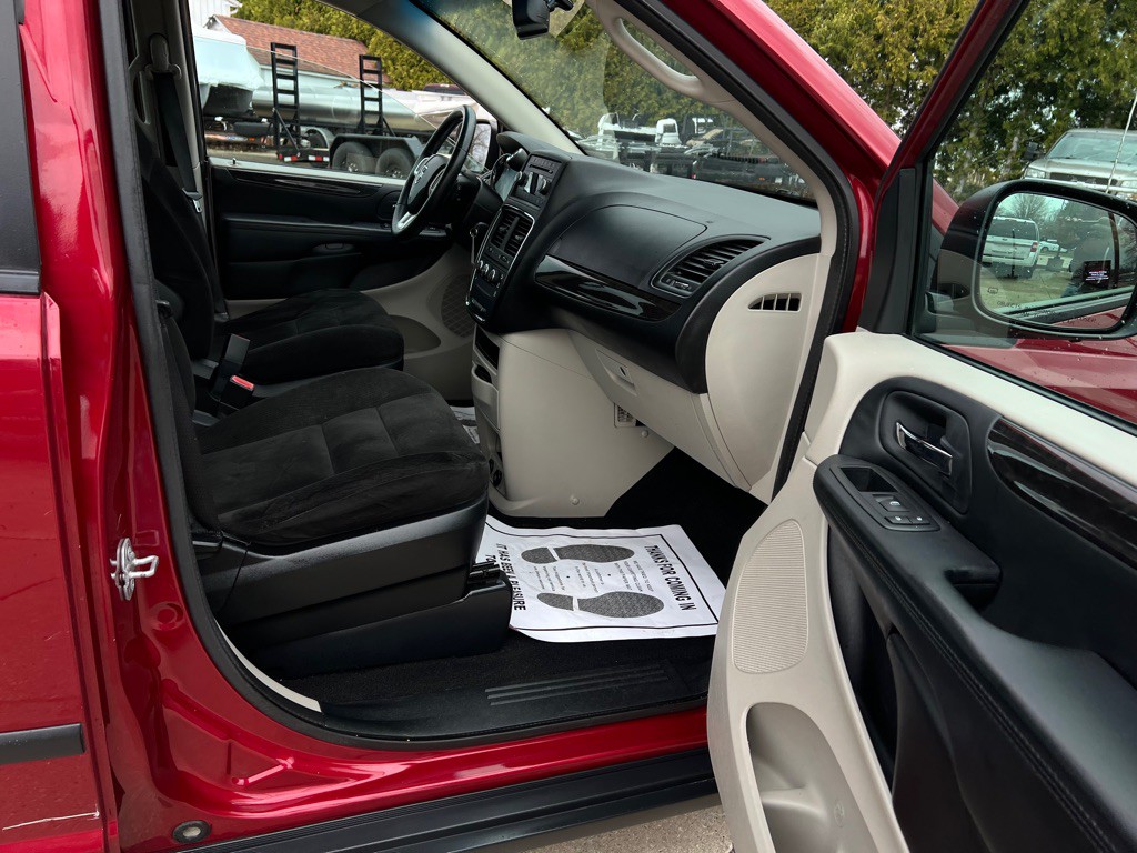 2015 Dodge Grand Caravan Image 31