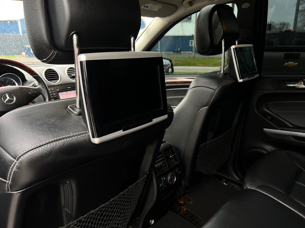 2012 Mercedes-Benz GL-Class Image 31