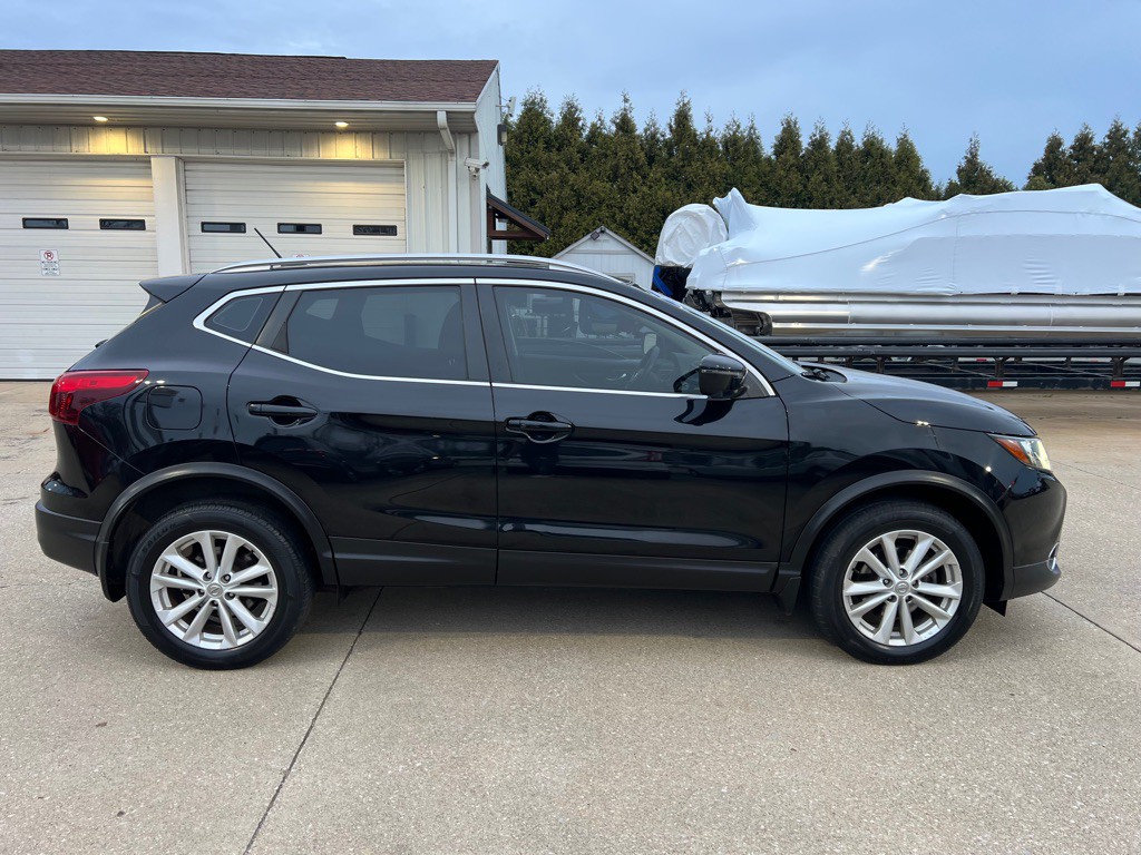 2017 Nissan Rogue Image 6