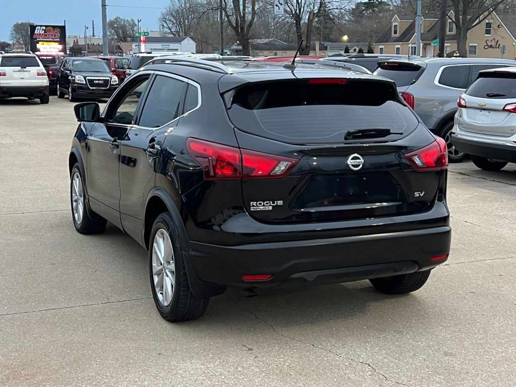 2017 Nissan Rogue Image 10