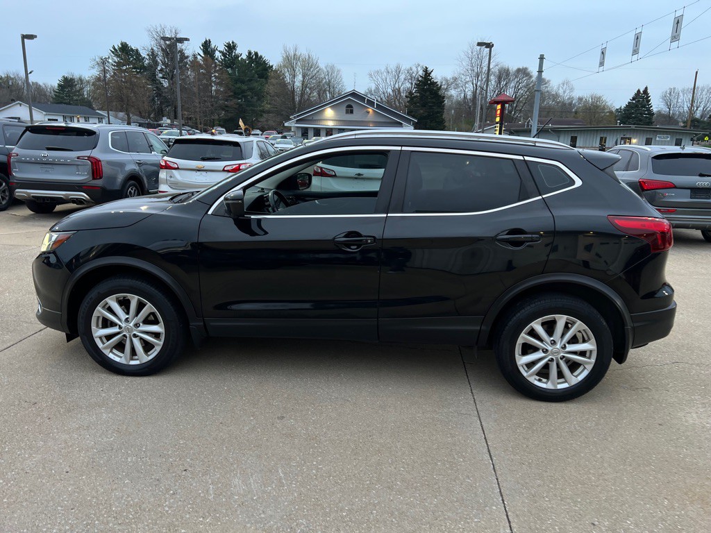 2017 Nissan Rogue Image 12