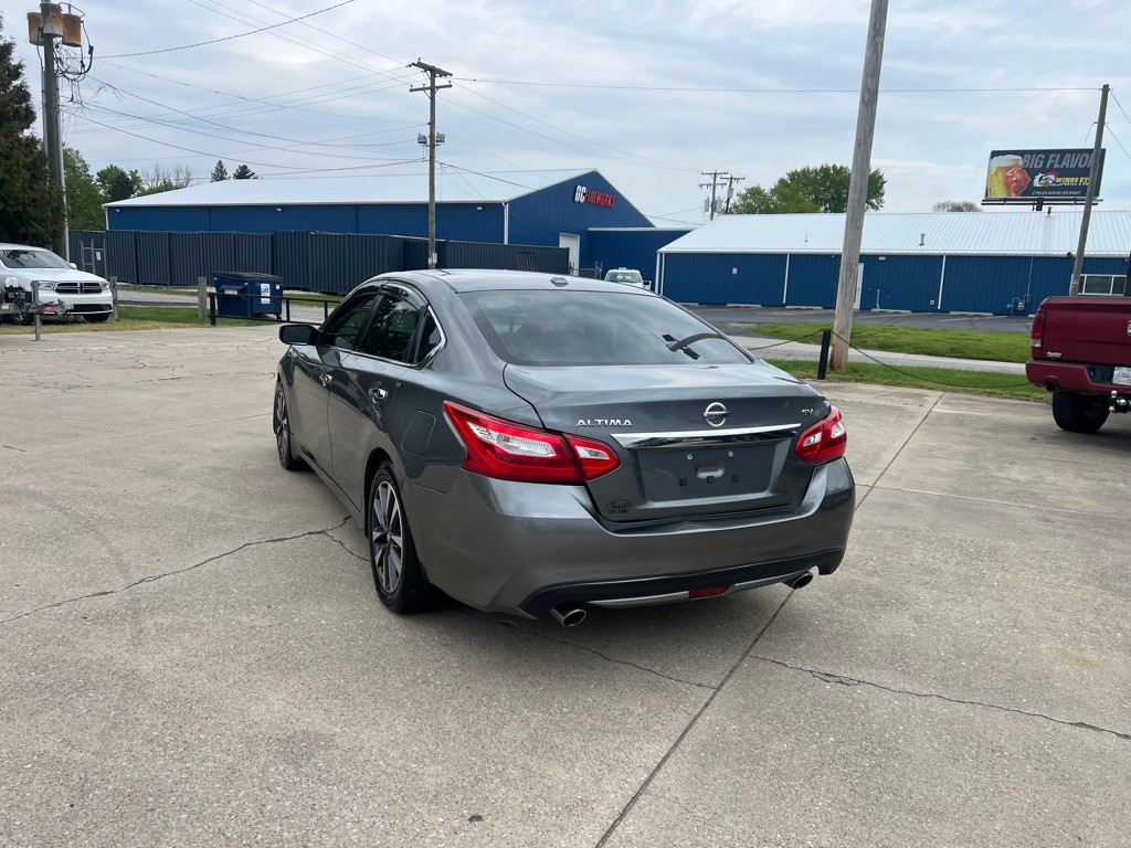 2017 Nissan Altima Image 6