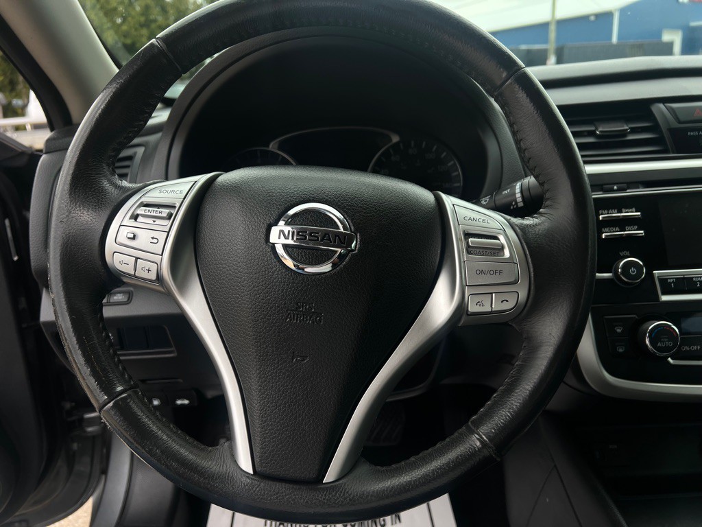2017 Nissan Altima Image 13