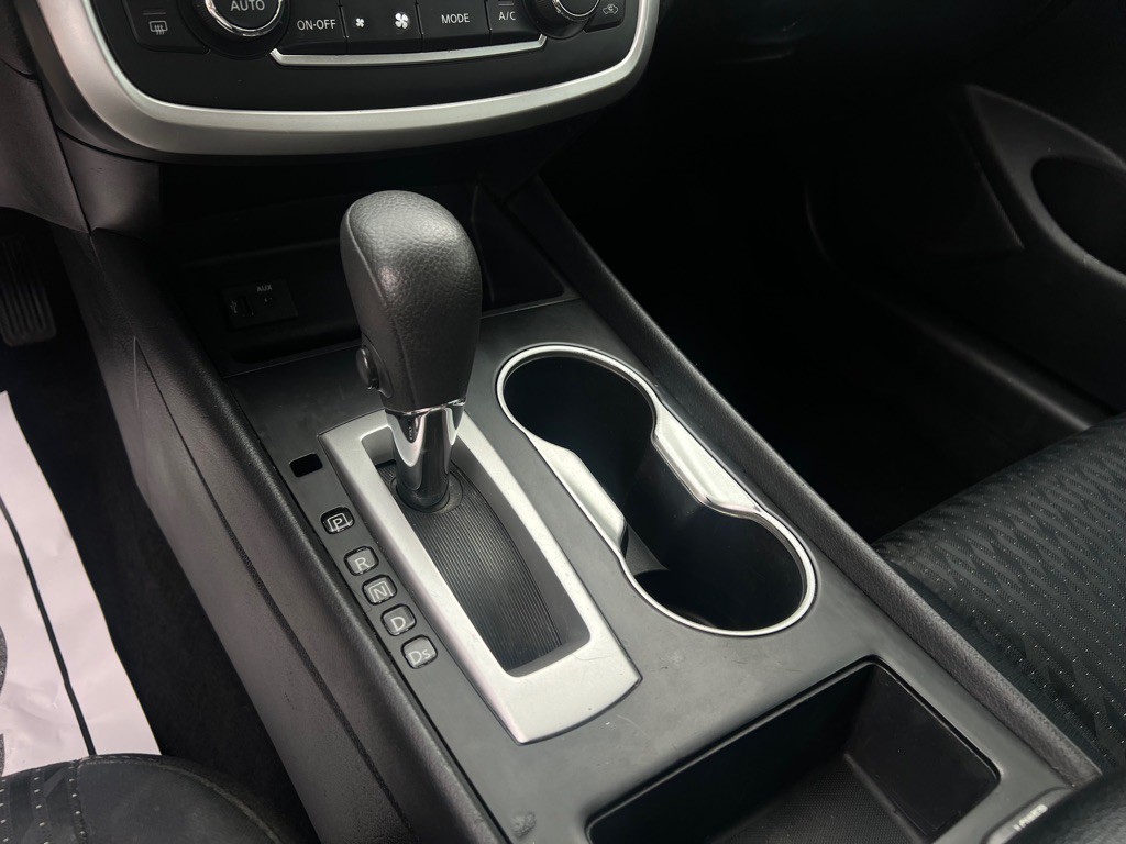2017 Nissan Altima Image 15