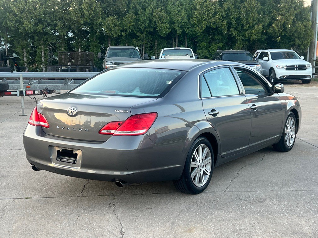 2006 Toyota Avalon Image 10
