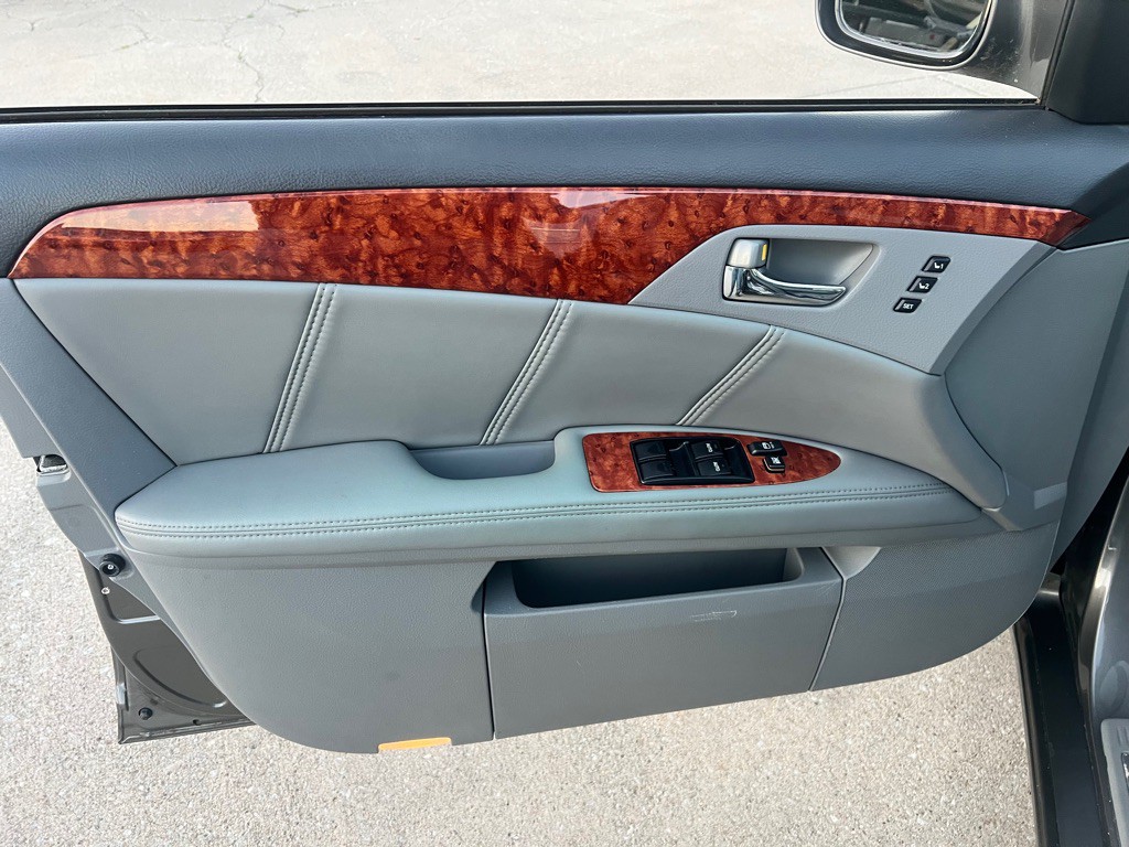2006 Toyota Avalon Image 17