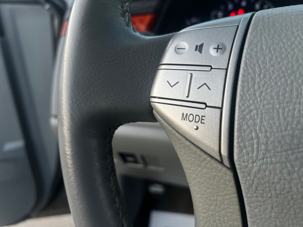 2006 Toyota Avalon Image 24