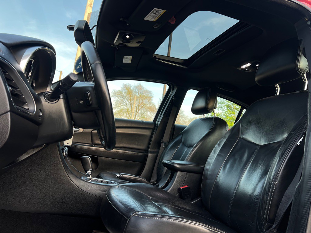 2013 Chrysler 200 Image 21