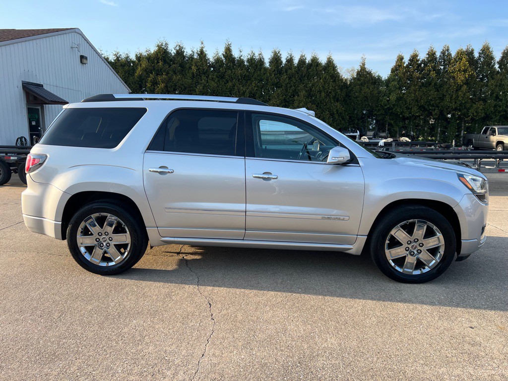 2013 GMC Acadia Image 8
