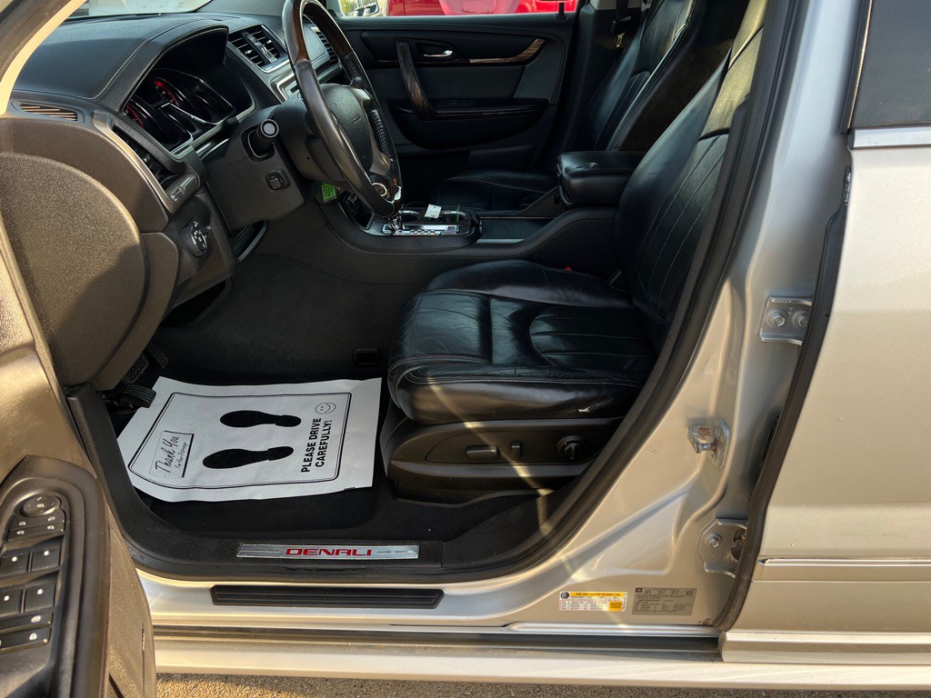 2013 GMC Acadia Image 22