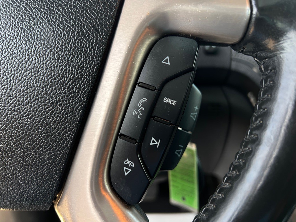 2013 GMC Acadia Image 28