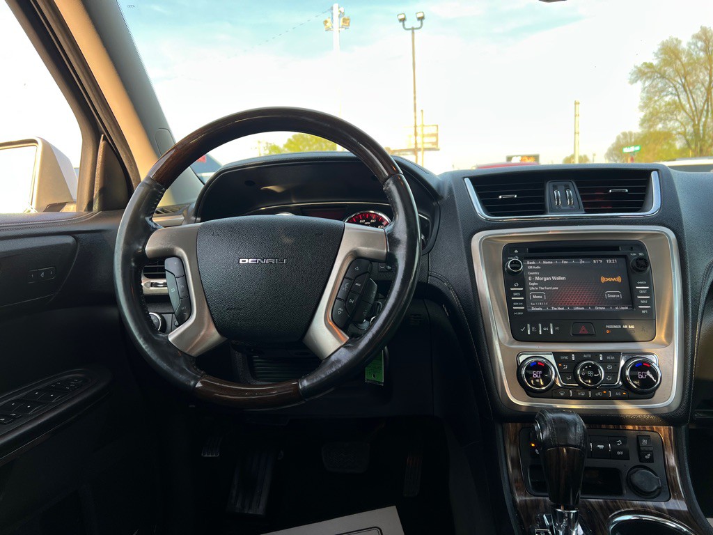 2013 GMC Acadia Image 42